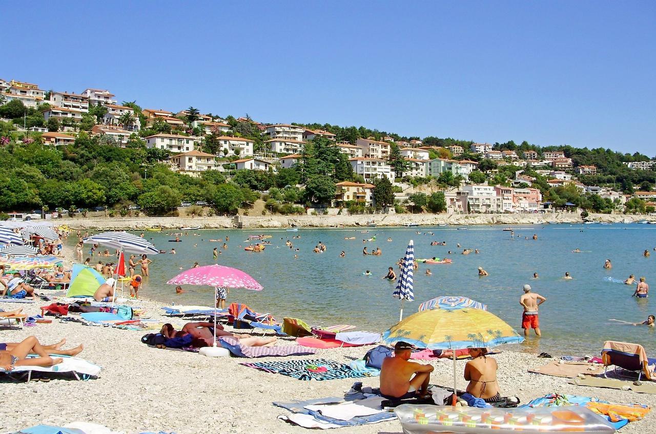Apartments Mandica Rabac Esterno foto